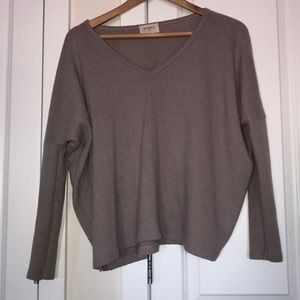 V Neck Drop Sleeve Grey Sweater Sz Small No Tag